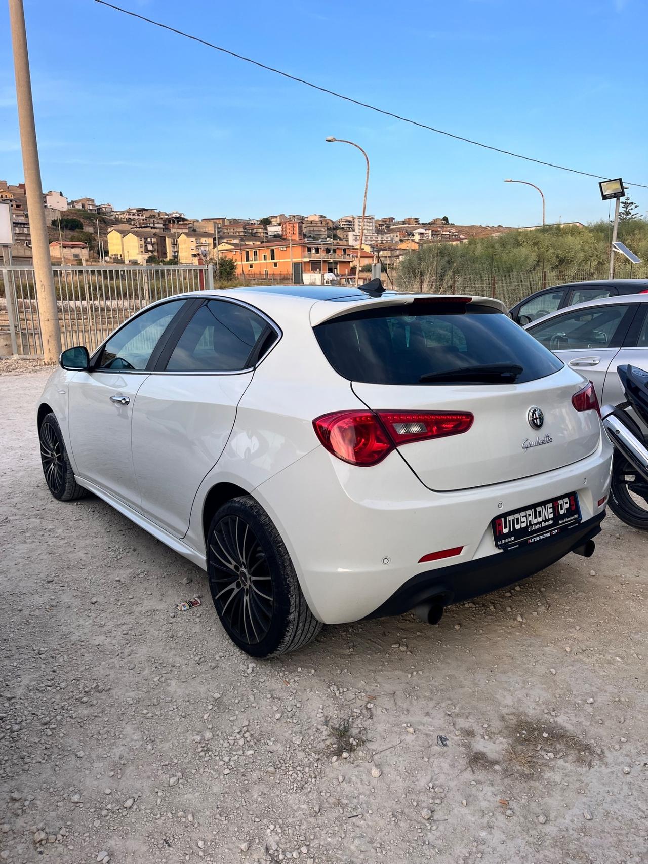 Alfa Romeo Giulietta 2.0 JTDm-2 140 CV Distinctive