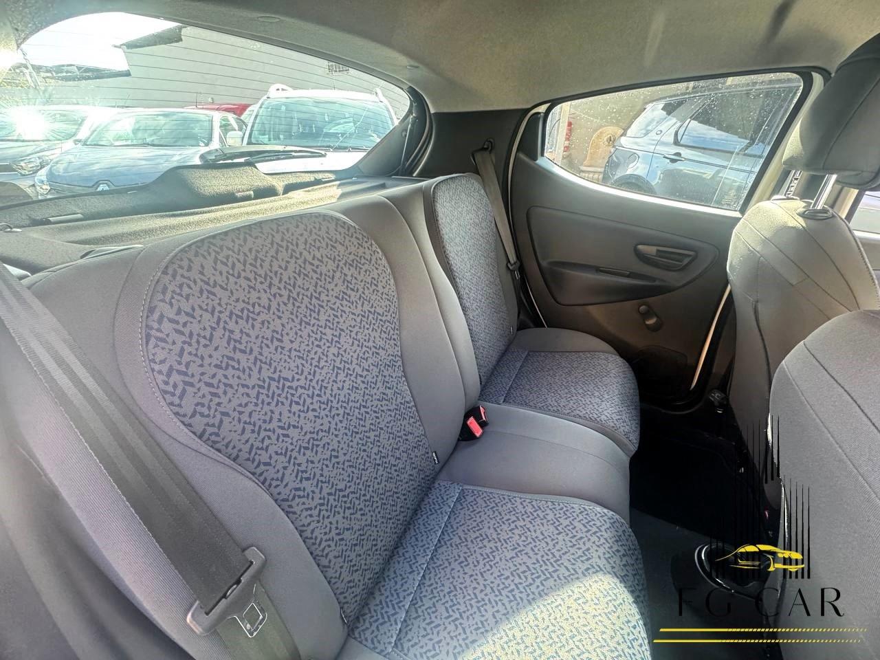 Lancia Ypsilon 1.0 FireFly 5 porte S&S Hybrid