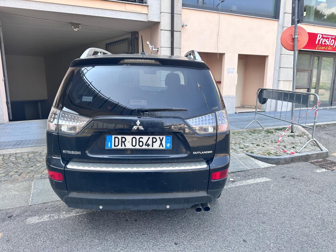 Mitsubishi Outlander 2.0 DI-D un vero 7 posti 4x4