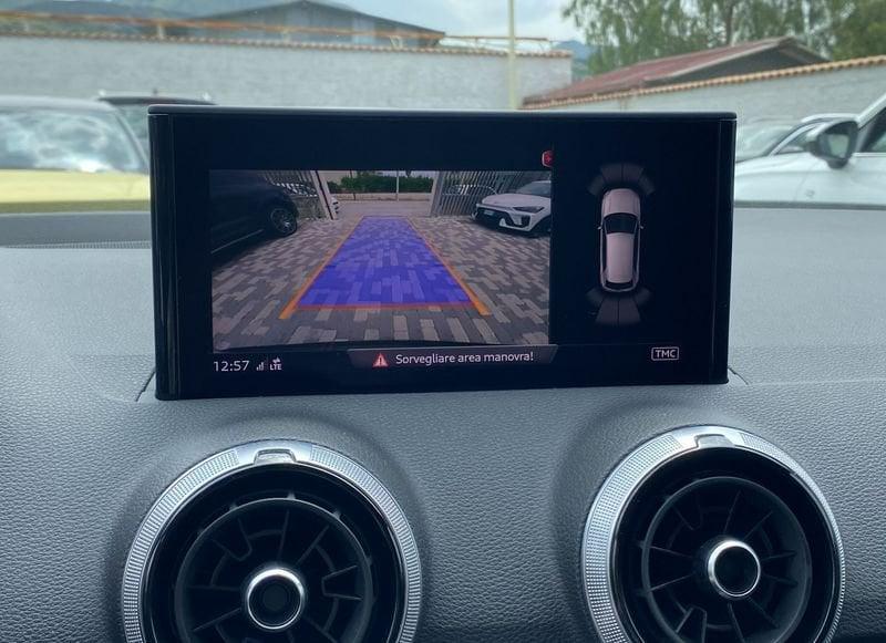 Audi Q2 S Line interno ed esterno 2.0 TDI 150CV s-tronic 35