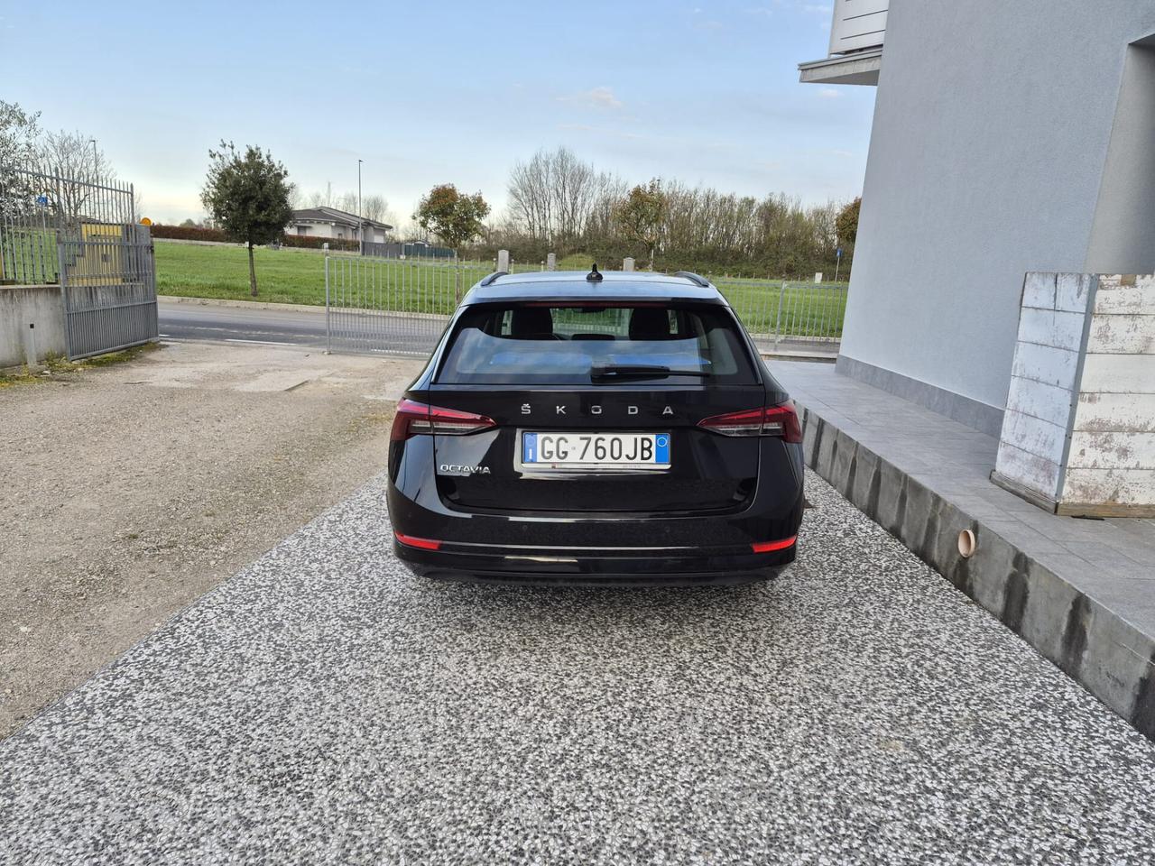 Skoda Octavia 2.0 TDI EVO SCR DSG Wagon Executive