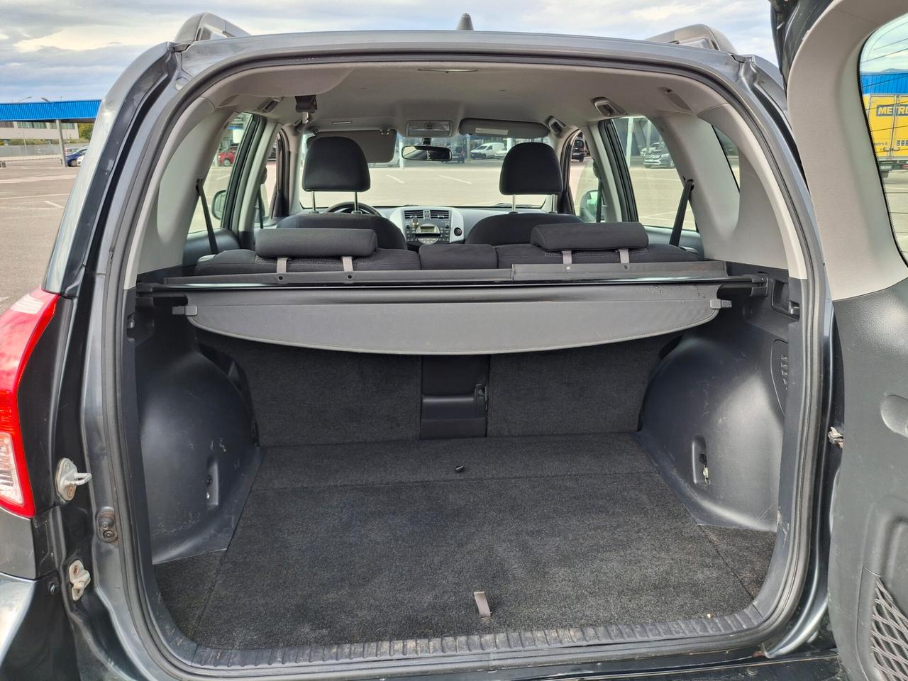 Toyota RAV 4 2.2 D-4D-DIESEL*PERFETTA*