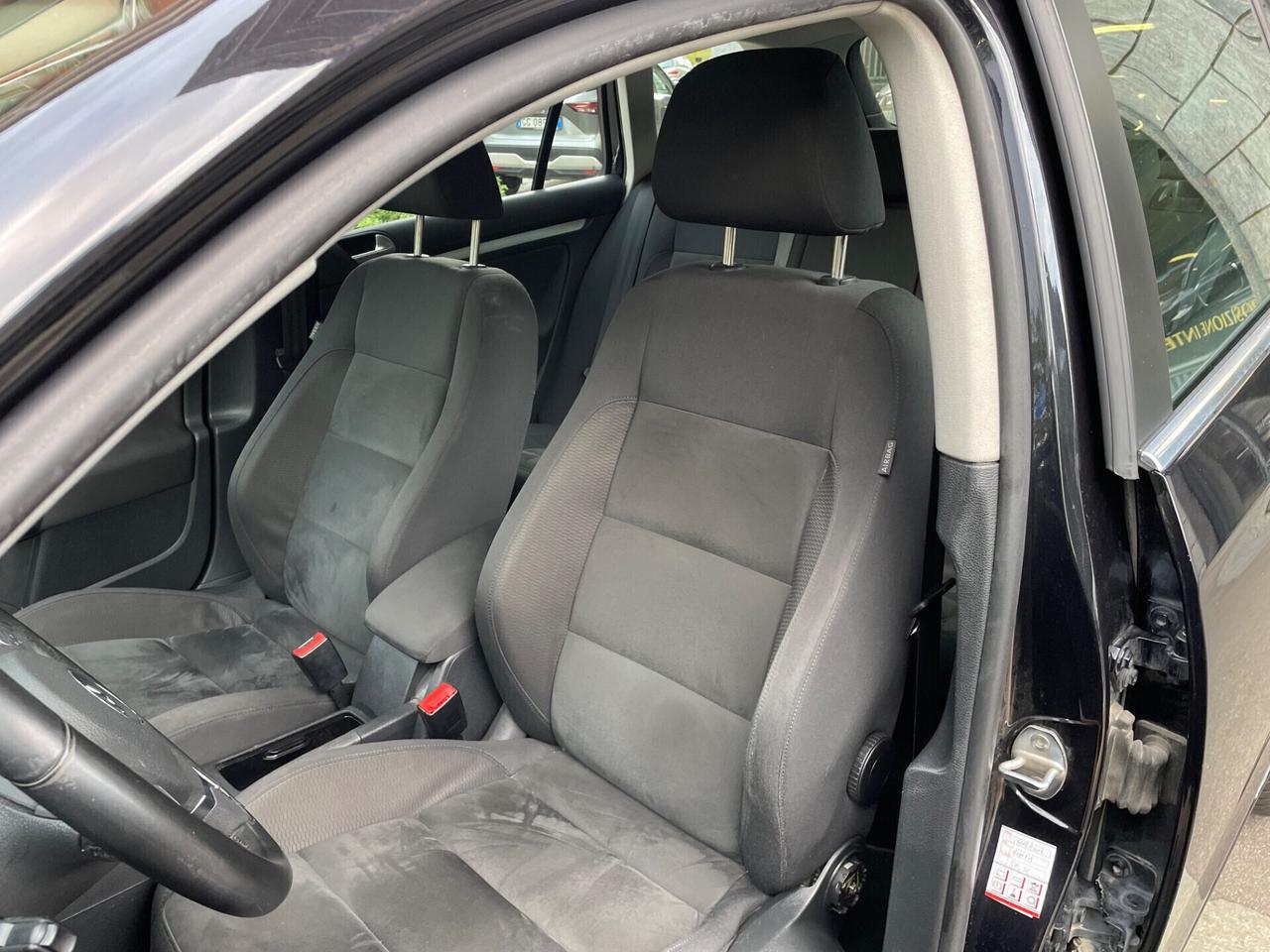 VW Golf Variant 2.0 TDI Highline/1PROP/GARANZIA