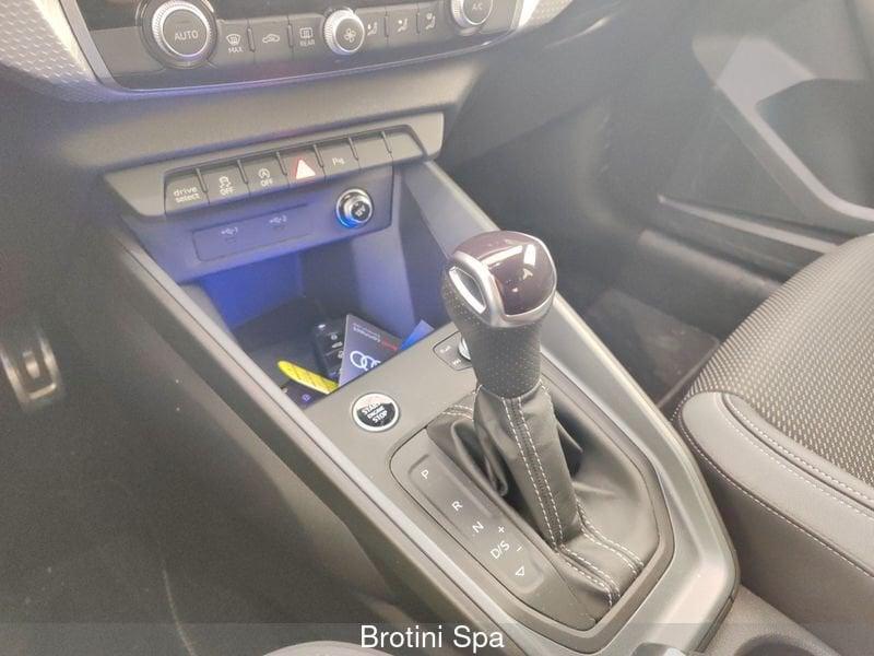 Audi A1 A1 SPB 30 TFSI S tronic Identity Black