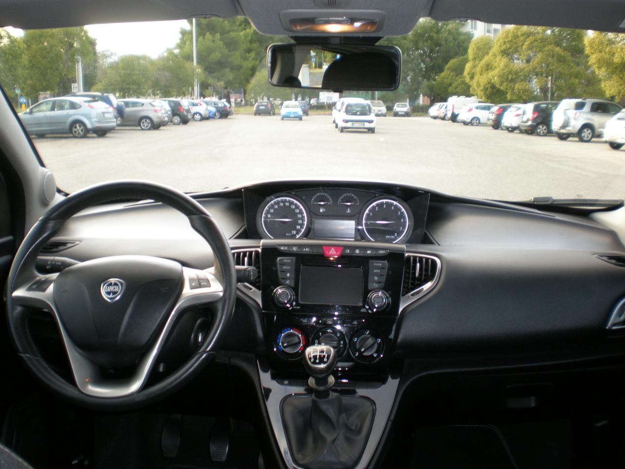 Lancia Y 1.2, pochi km, “LEGGERE BENE ANNUNCIO”