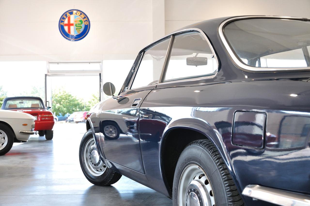 Alfa Romeo GT 1300 Junior ASI Oro conservata