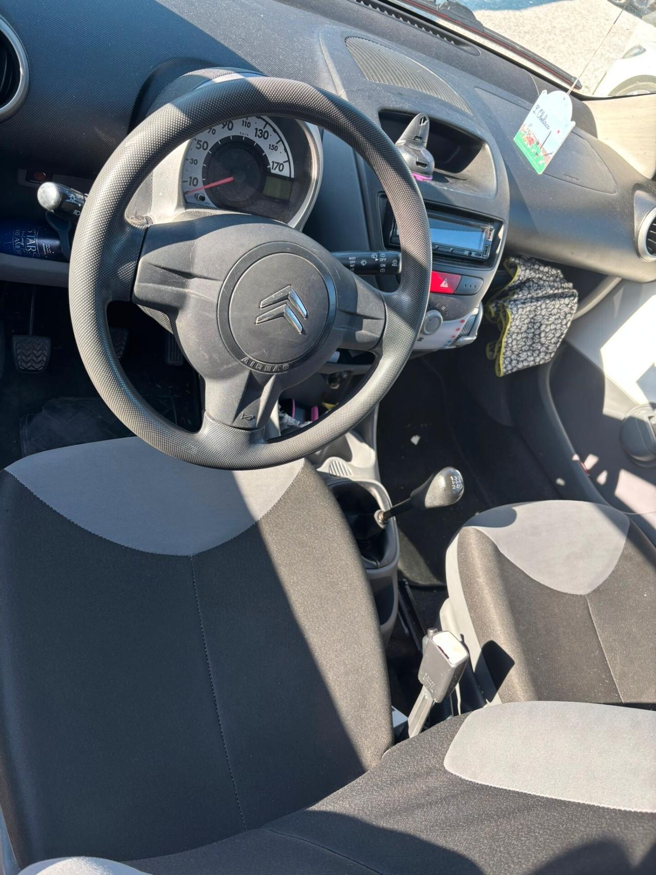 Citroen C1 1.0 3 porte CON SOLO 37.000 KMREALI!!! GARANZIA EUROPEA DI 12 MESI RINNOVABILE FINO A 36 MESI!!!