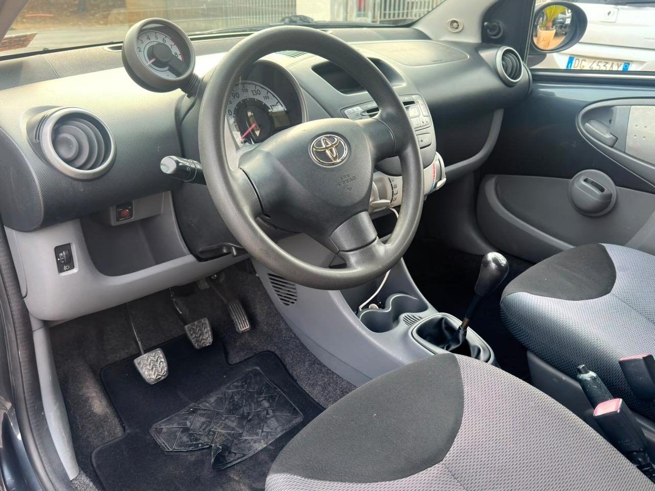 Toyota Aygo 1.0 12V VVT-i 5 porte