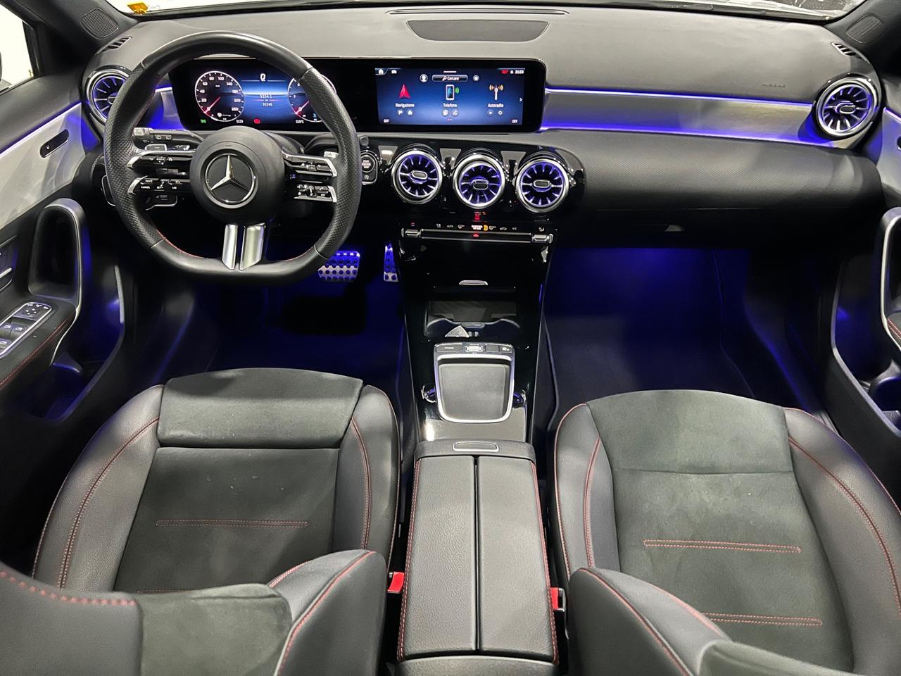 Mercedes Benz A200d Aut. AMG Line Premium Plus 150 cv