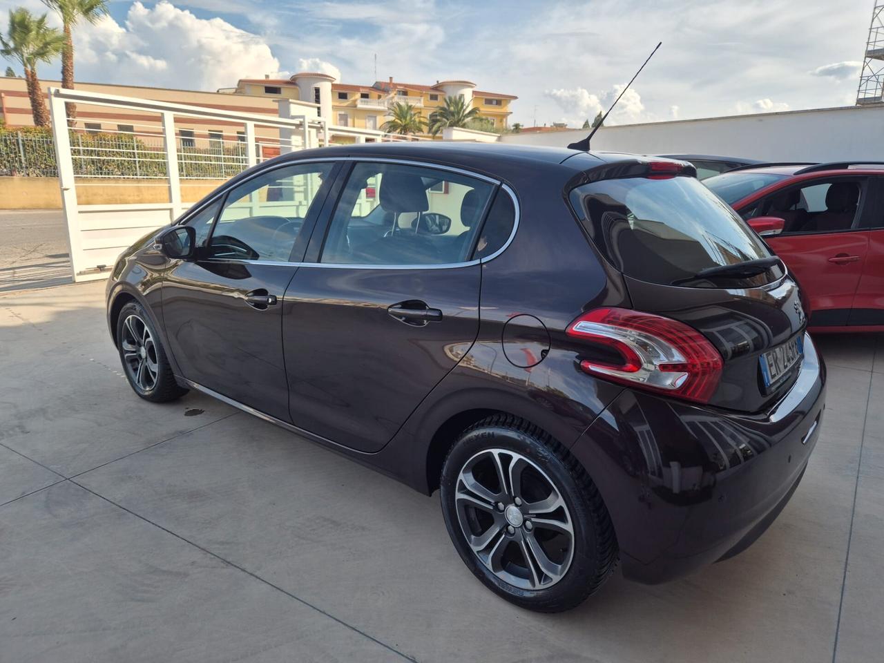 Peugeot 208 1.4 HDi 68 CV 5 porte Access
