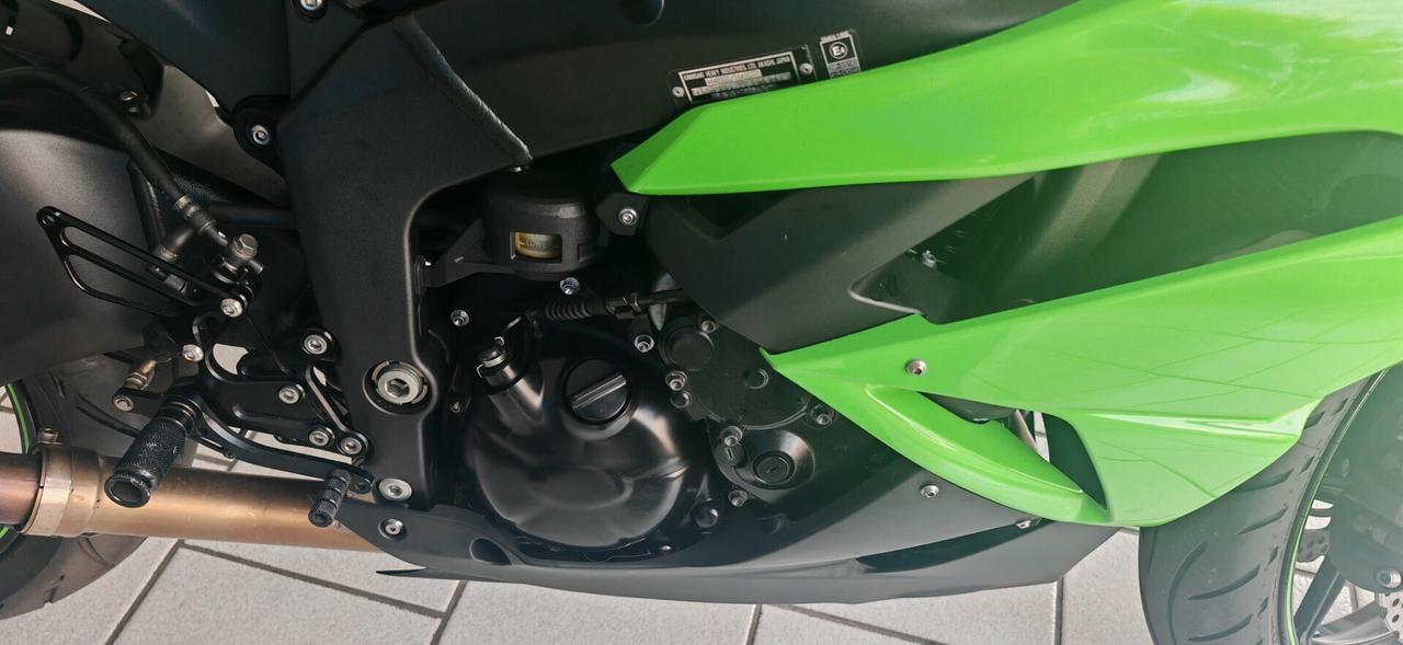 Kawasaki Ninja 600 ZX-6R RACING