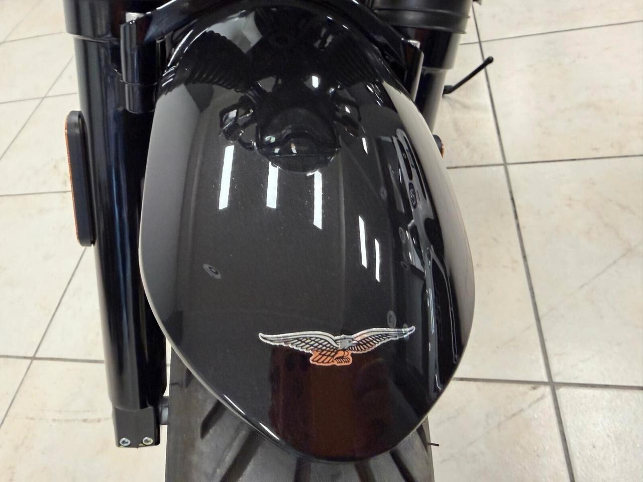 Moto Guzzi V7 STONE TEN