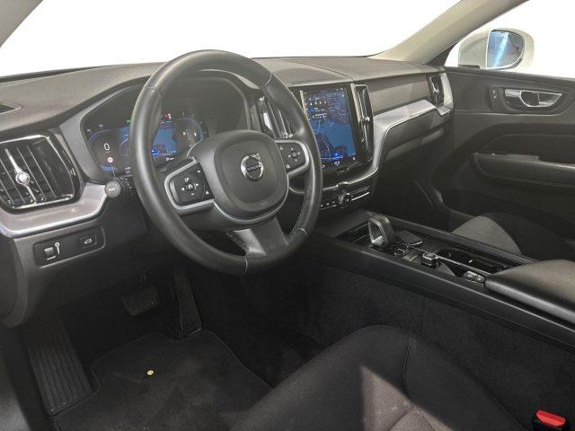 VOLVO XC60 B4 (d) Geartronic Momentum Pro