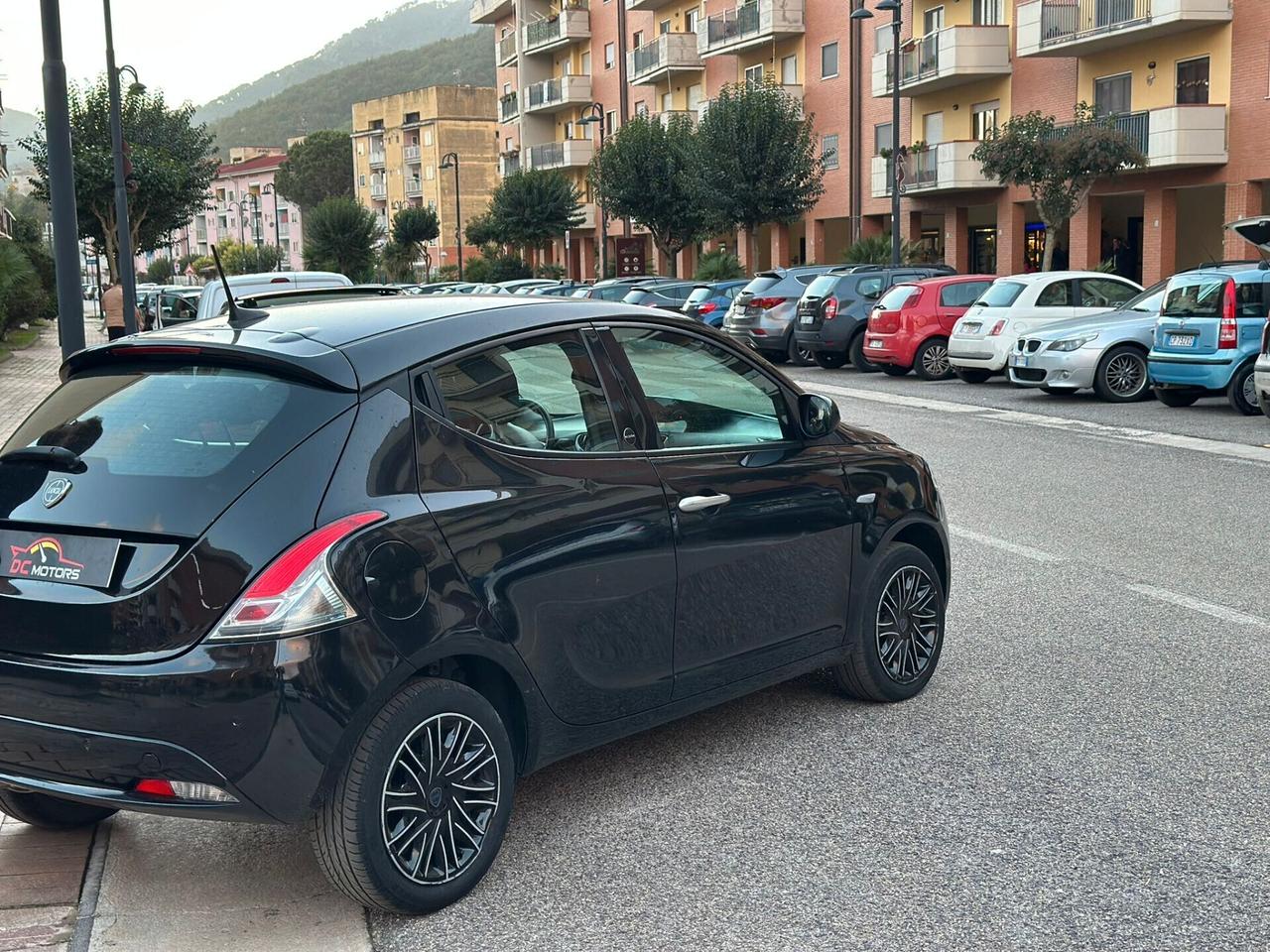 Lancia Ypsilon 1.2 69 CV 5 porte GPL Ecochic Gold