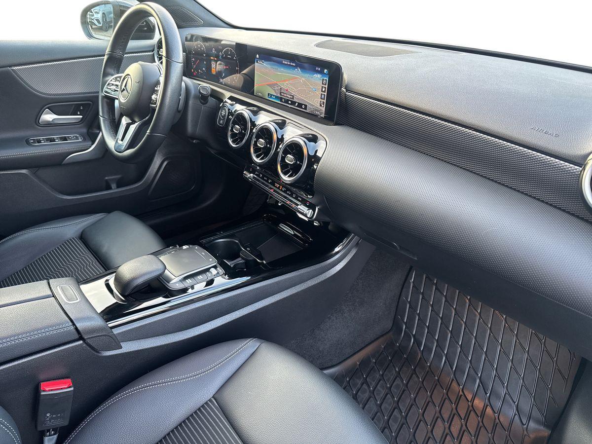 Mercedes-Benz A 180 d Sport Night edition auto