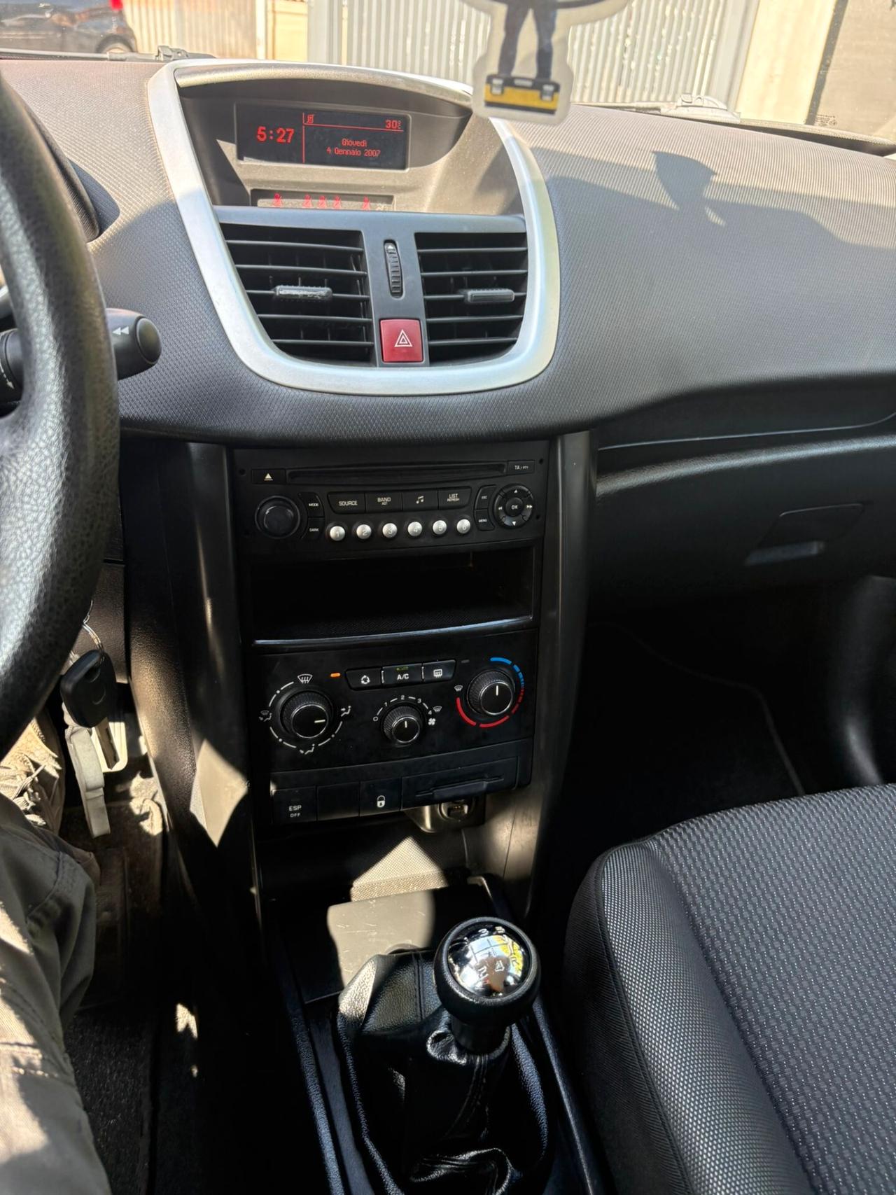 Peugeot 207 1.6 HDi Distribuzione e frizione fatte