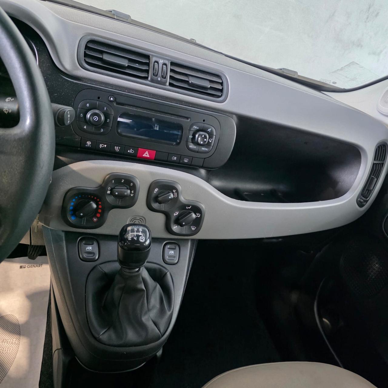 Fiat Panda 1.2 BENZINA NEOPATENTATI