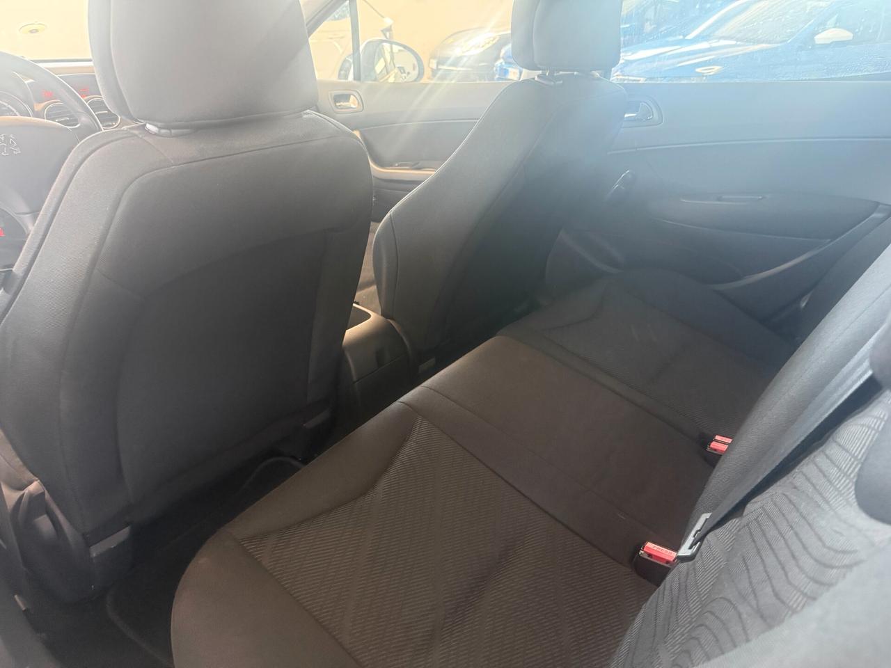 Peugeot 308 1.4 VTi 95CV 5p. Premium