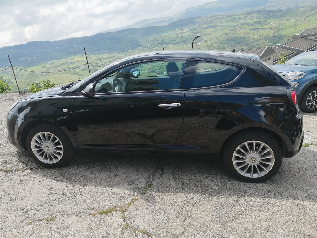 Alfa Romeo MiTo 1.4 78 CV Distinctive GPL