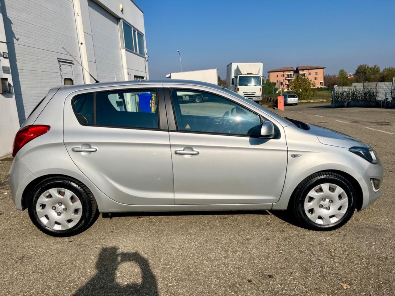 Hyundai i20 1.2GPL 2013 139.000km bombole revisionate fino all 2033