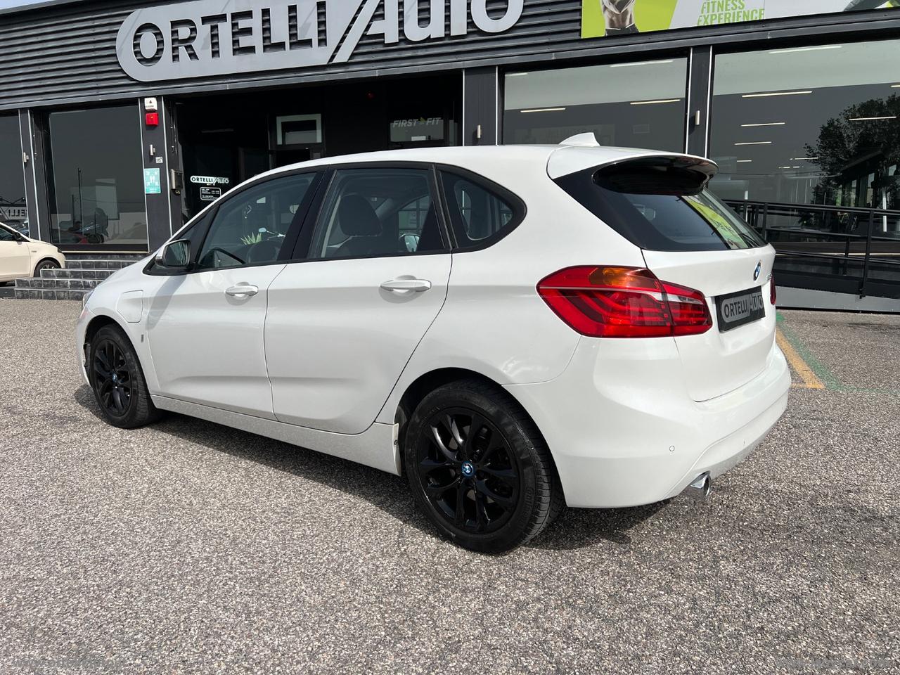 BMW 225xe Active Tourer iPerf.Advantage aut.