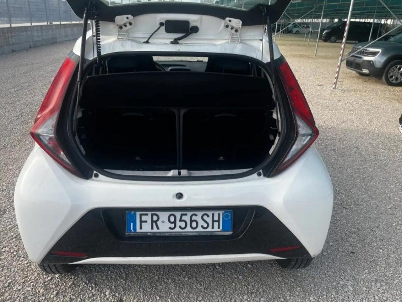 Toyota Aygo 5p 1.0 AUTOMATICA *PREZZO VERO* UNIPRO'