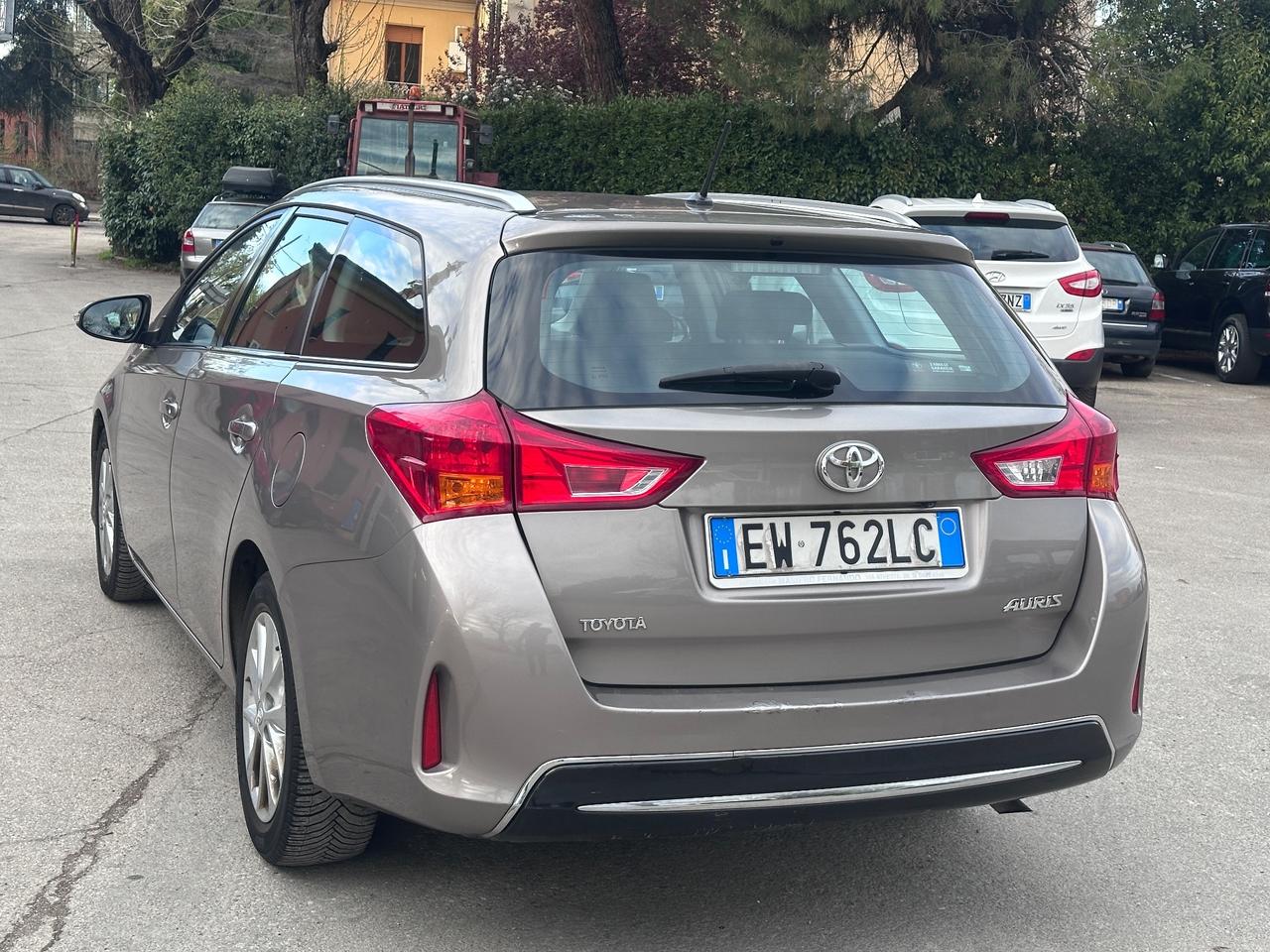 Toyota Auris Touring Sports 1.4 D-4D Lounge