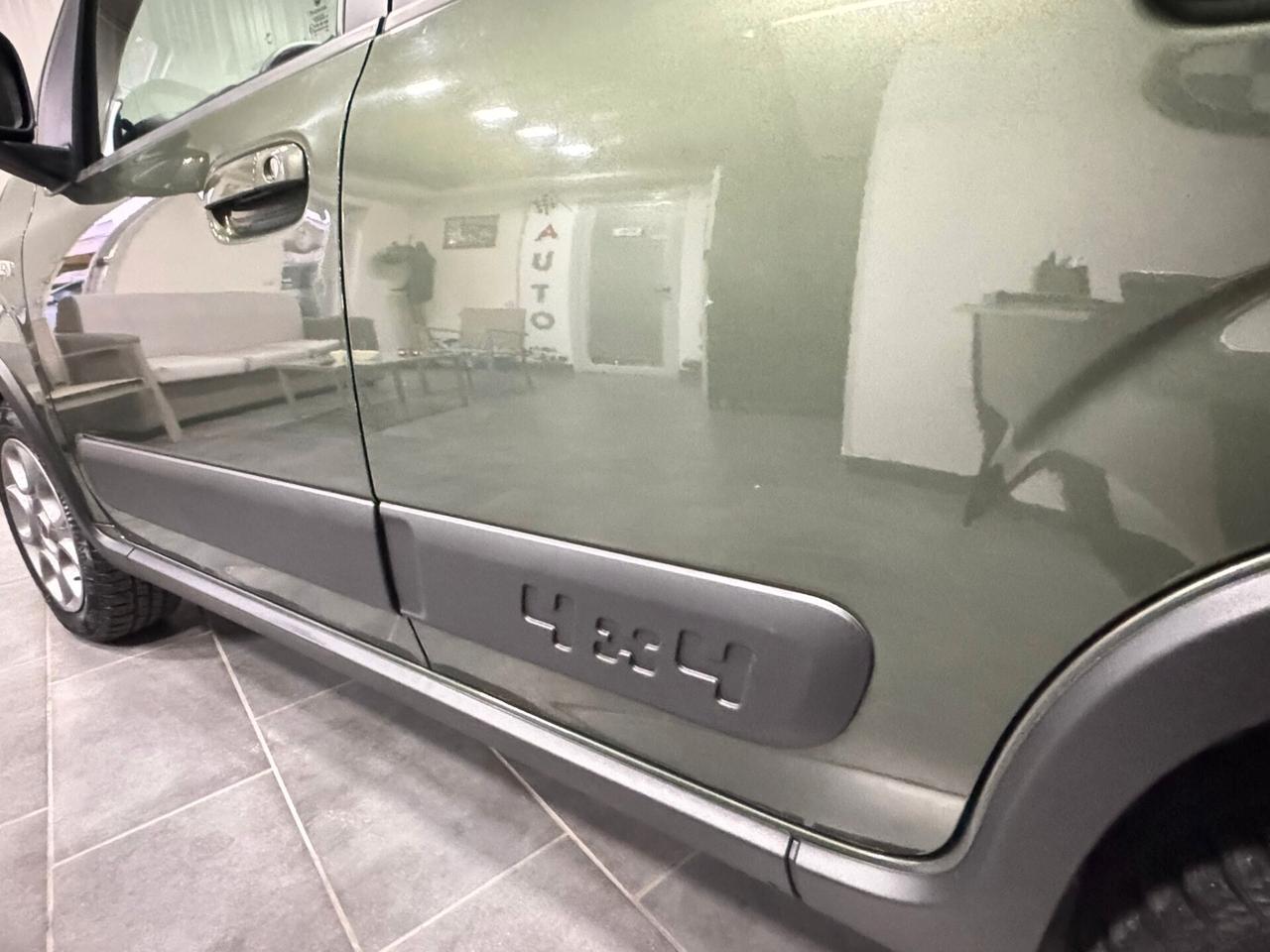 Panda 0.9 TwinAir Turbo S&S 4x4 Lounge