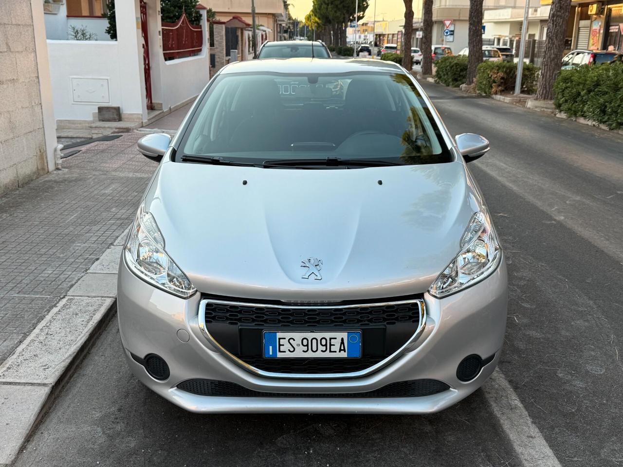 Peugeot 208 1.0 VTi 68CV 5P *KM 79.000 - 2013