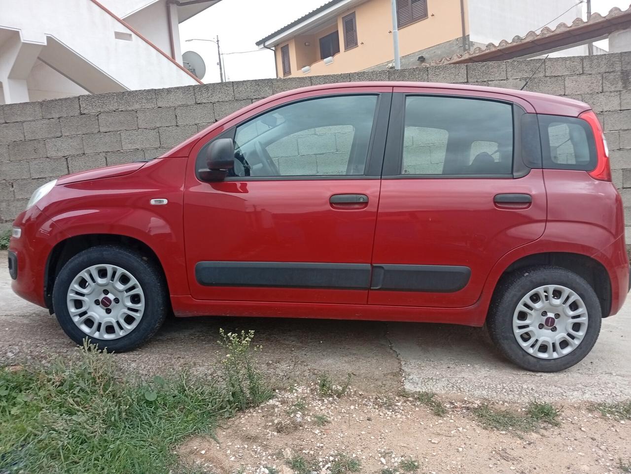 Fiat Panda 1.2 Pop FINANZIABILE A PARTIRE DA 85€ AL MESE