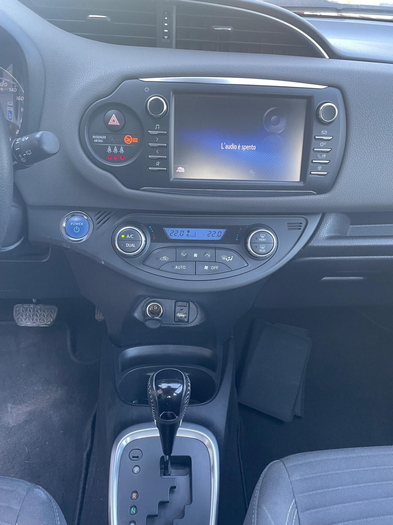 Toyota Yaris 1.5 Hybrid 5 porte*Automatik*Neopatentati*