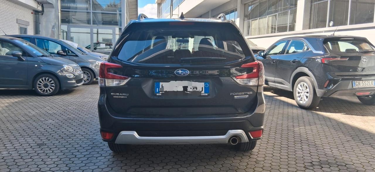 Subaru Forester 2.0 e-Boxer MHEV CVT Lineartronic Premium