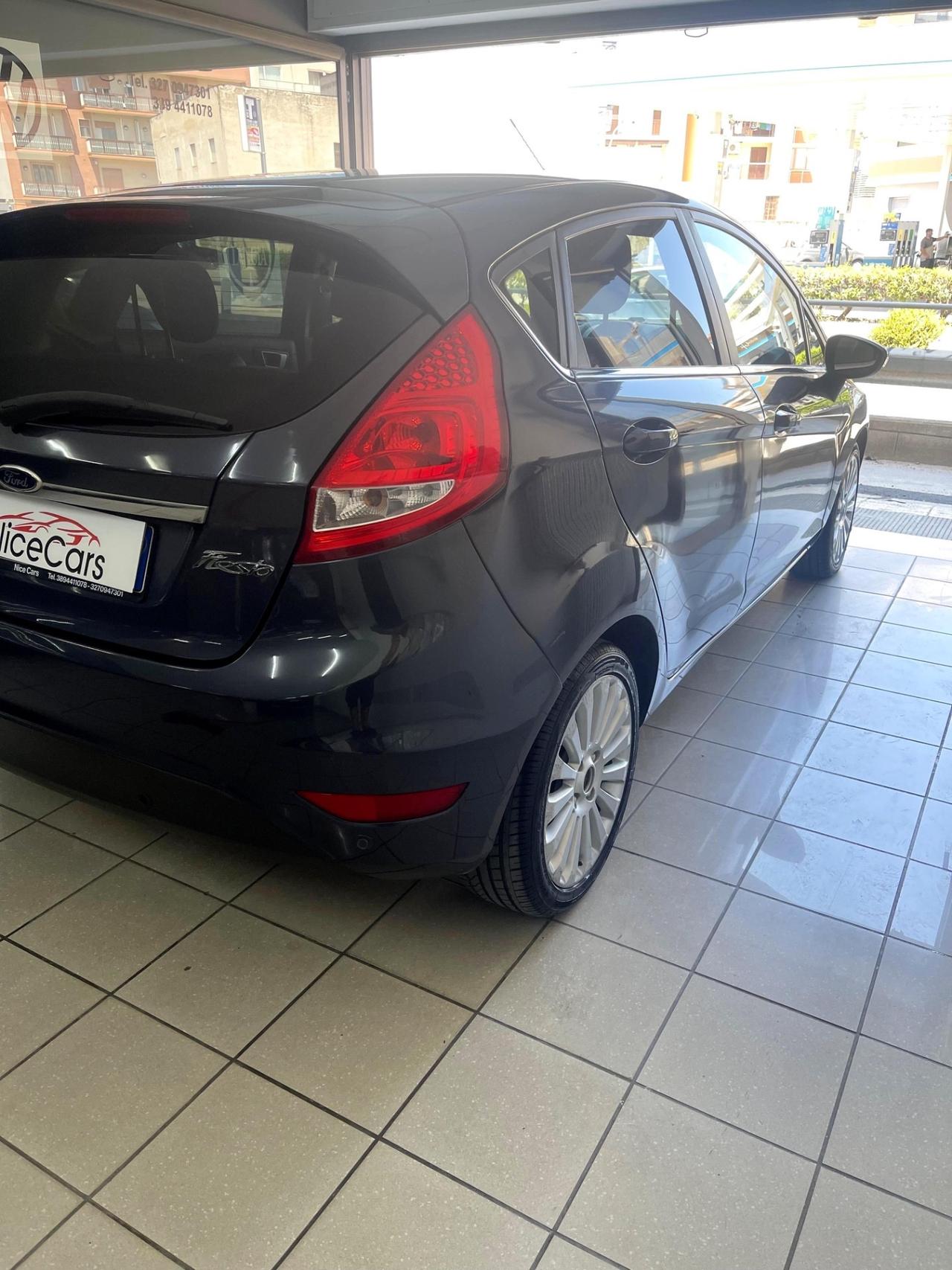 Ford Fiesta 1.4 TDCi 70CV 5 porte Titanium