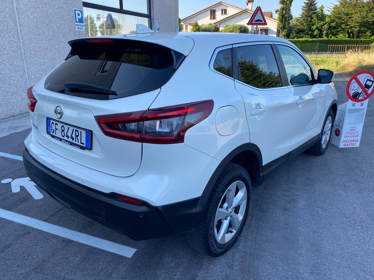 Nissan Qashqai 1.7 150 CV 4WD N1 Autocarro 5 Posti