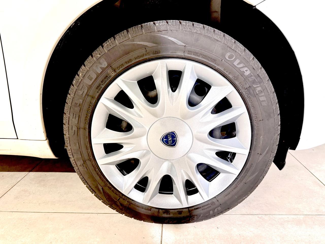 Lancia Ypsilon 1.2 69 CV 5 porte Gold