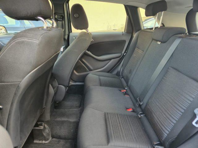 MERCEDES-BENZ B 180 Executive