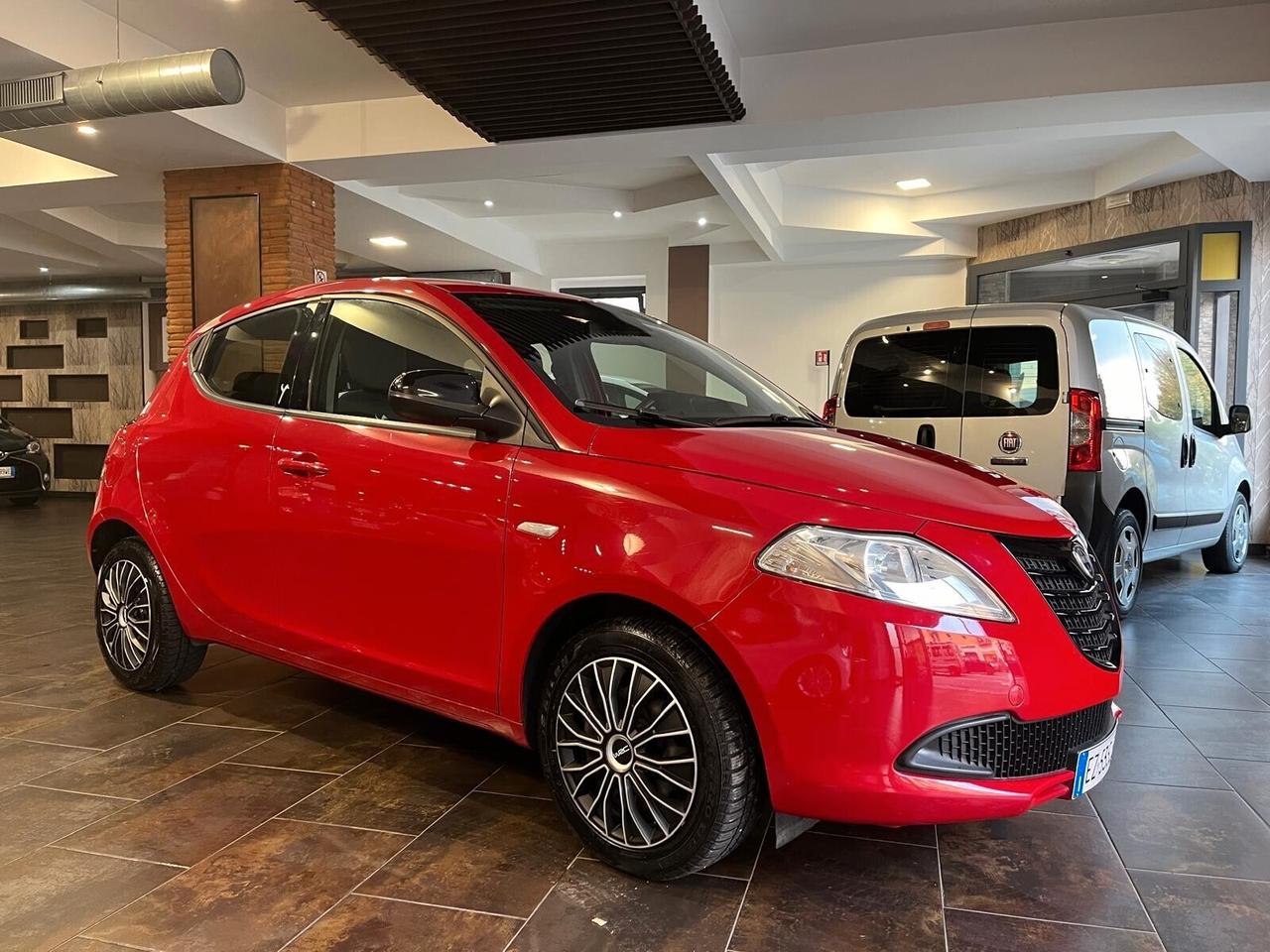 Lancia Ypsilon 1.2 69 CV 5 porte GPL Ecochic Elefantino