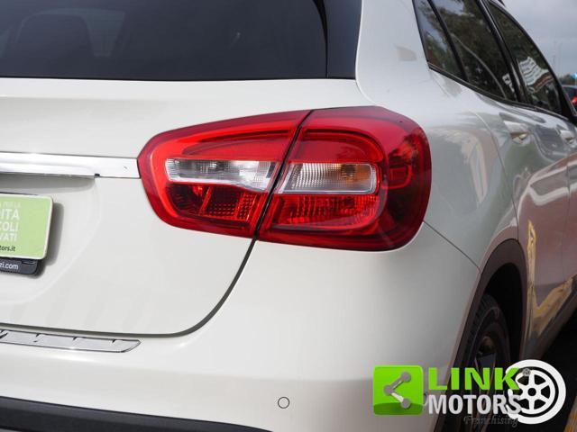 MERCEDES-BENZ GLA 200 d Sport autom