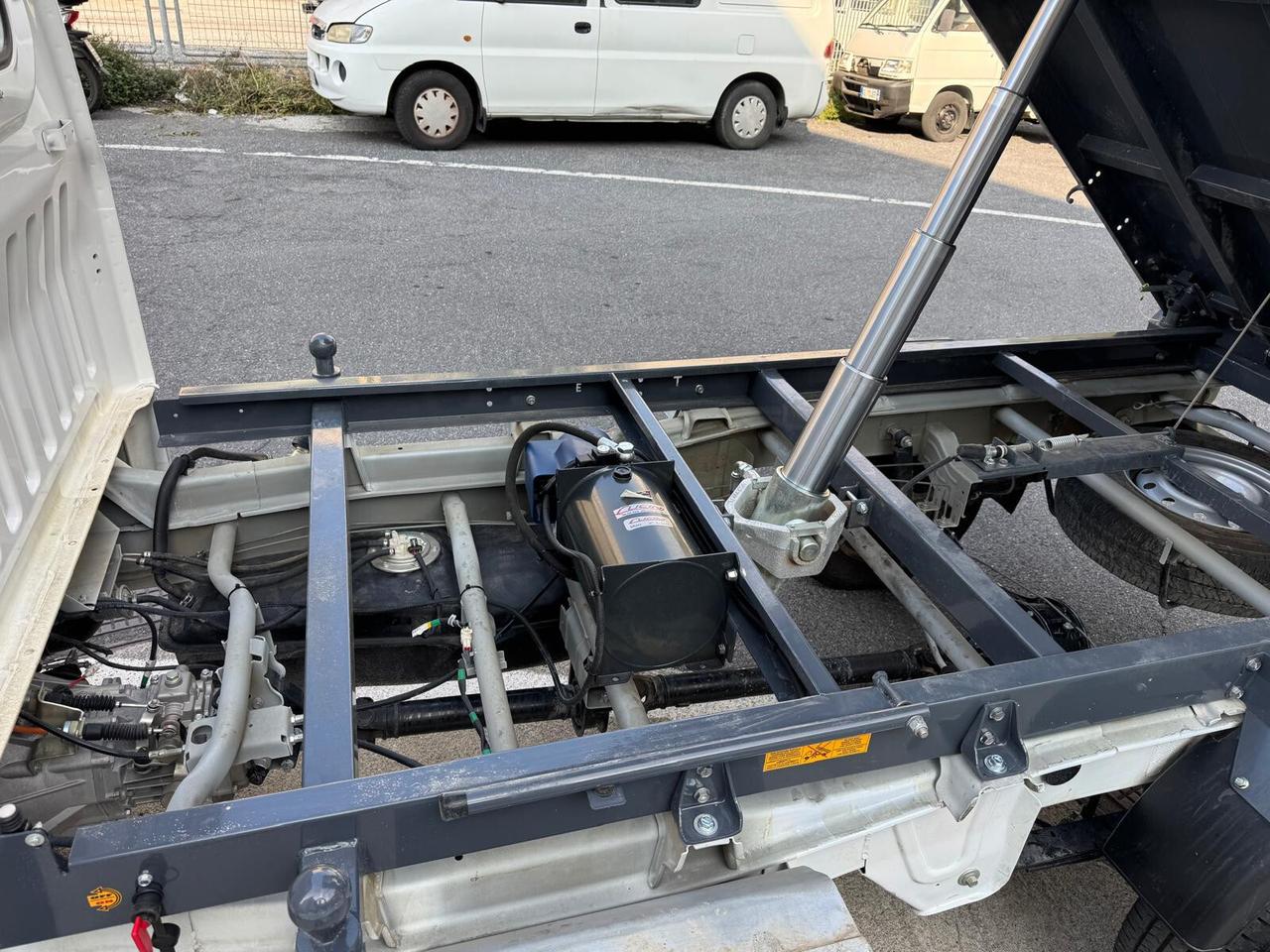 GIOTTI VICTORIA Gladiator Top 1.5 benzina 101cv RIBALTABILE TRILATERALE 2023 IVA