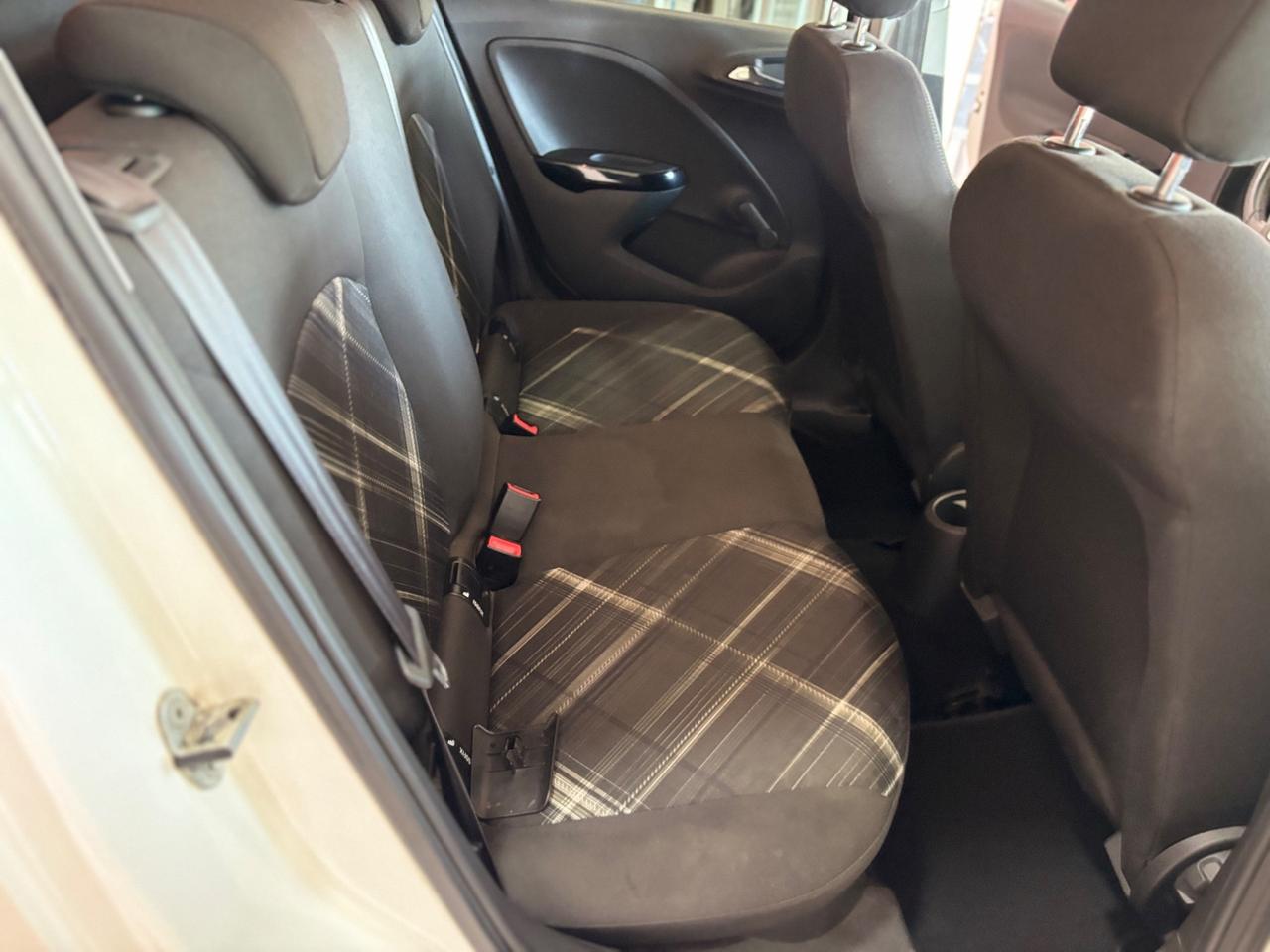 Opel Corsa 1.4 90CV GPL Tech 5 porte b-Color