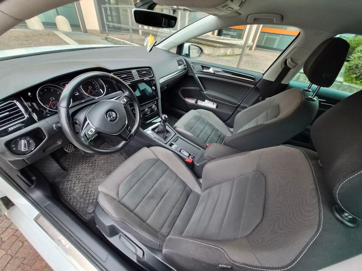 Volkswagen Golf 1.5 tgi Highline 130cv