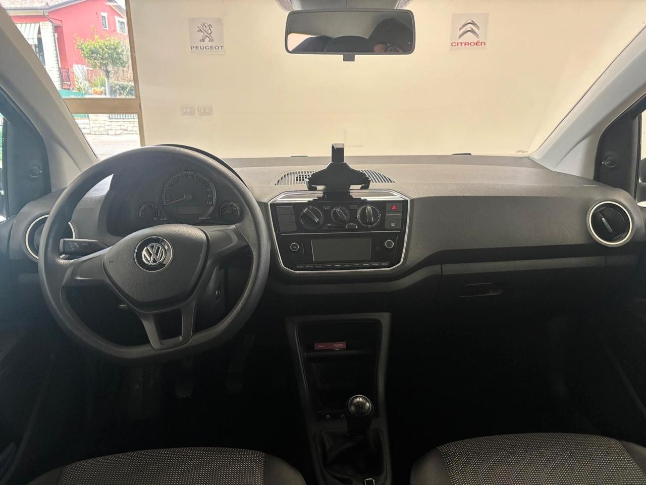 VOLKSWAGEN UP ANNO 2017 BZ 1.0 ADATTA NEOPATENTATI KM 84 MILA