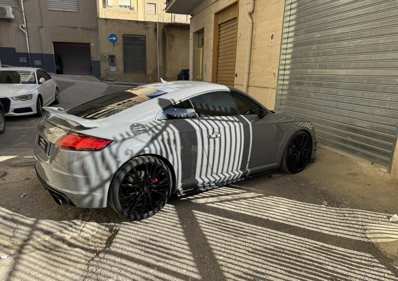 Audi TT RS Coupé 2.5 TFSI quattro S tronic