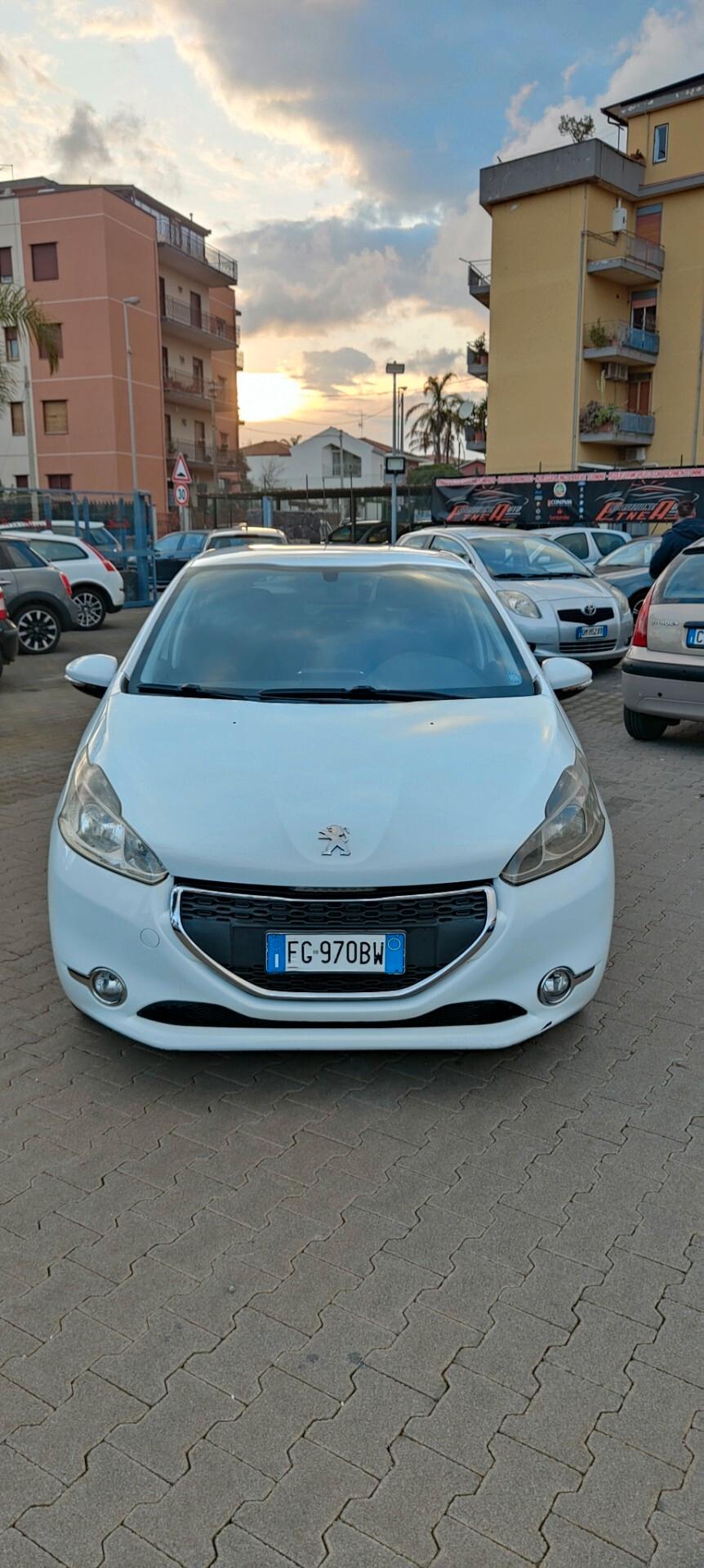 Peugeot 208 1.4 HDi 68 CV 5 porte Active