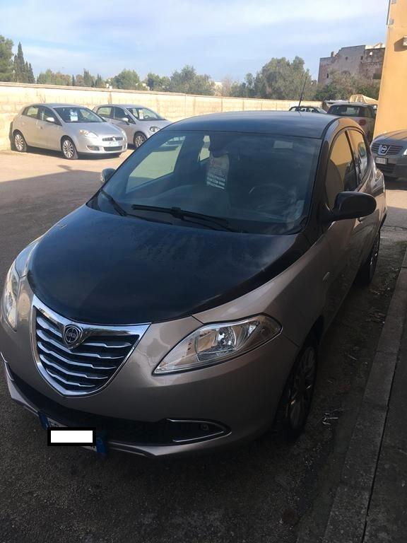 Lancia Ypsilon 0.9 TwinAir 85 CV 5 porte Metano Ecochic Gold