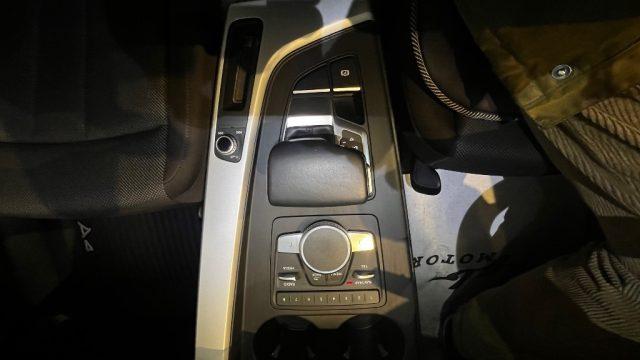 AUDI A4 Avant 35 TDI S tronic Business