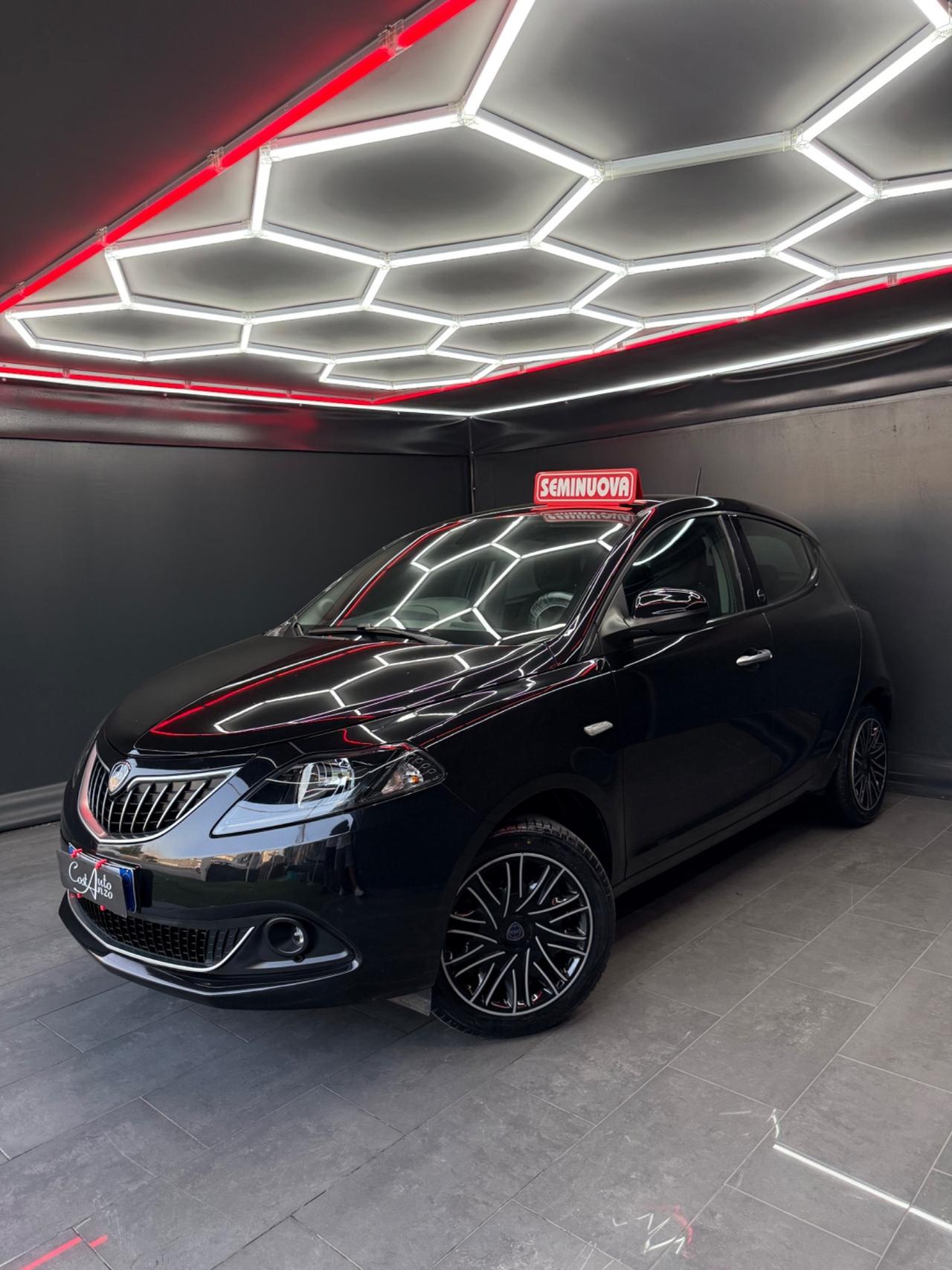 Lancia Ypsilon 1.0 Hybrid Ecochic Gold 2021 NUOVA