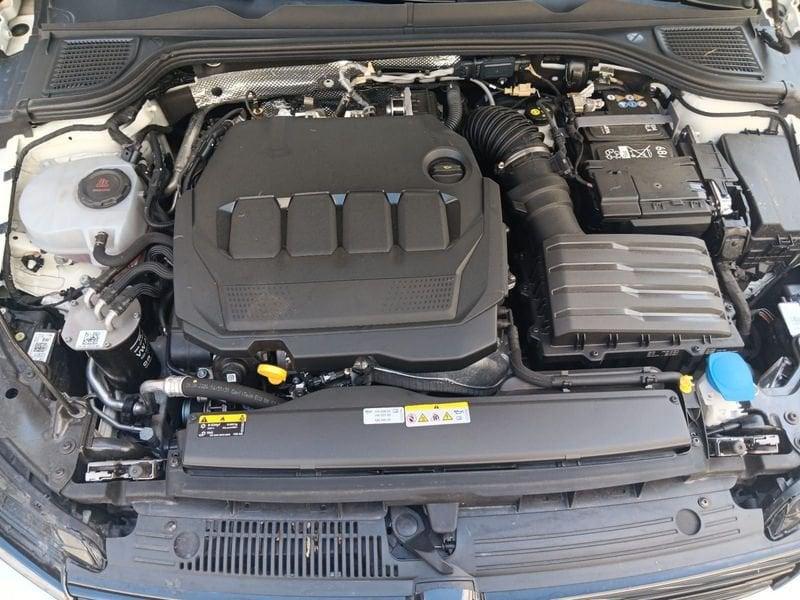 Volkswagen Golf 2.0 TDI 150 CV DSG SCR R-Line