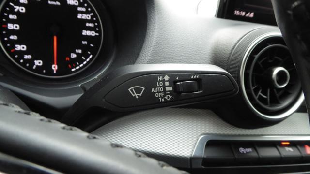 AUDI Q2 35 TDI quattro S-Tronic