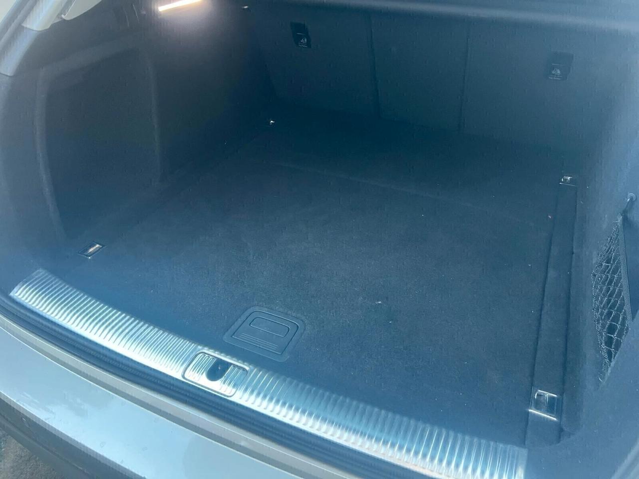 AUDI A4 AVANT 2.0 TDI 150cv ULTRA S-TRONIC BUSINESS SPORT